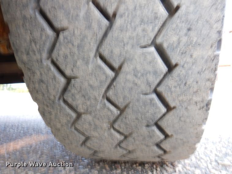 image for item KA9366 1997 Freightliner FLD  truck cab and chassis