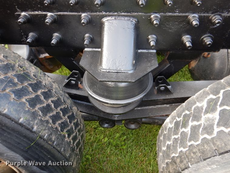 image for item KA9366 1997 Freightliner FLD  truck cab and chassis