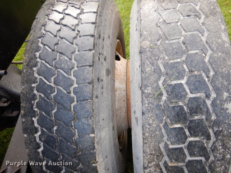 image for item KA9366 1997 Freightliner FLD  truck cab and chassis