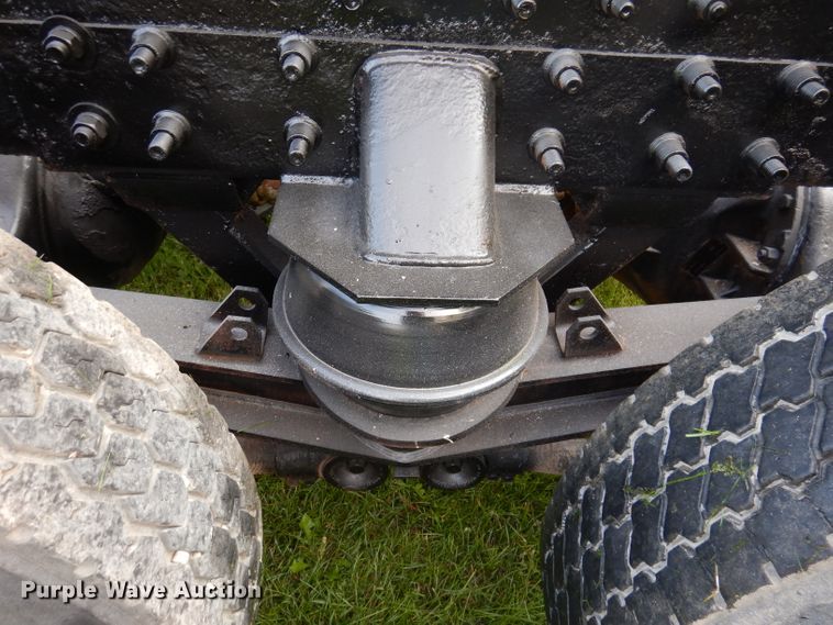 image for item KA9366 1997 Freightliner FLD  truck cab and chassis