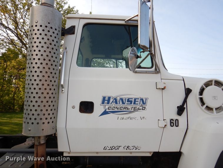 image for item KA9367 1997 Ford LT8000  truck cab and chassis