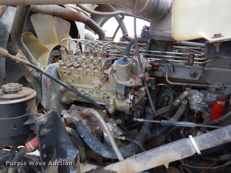 image for item KA9367 1997 Ford LT8000  truck cab and chassis