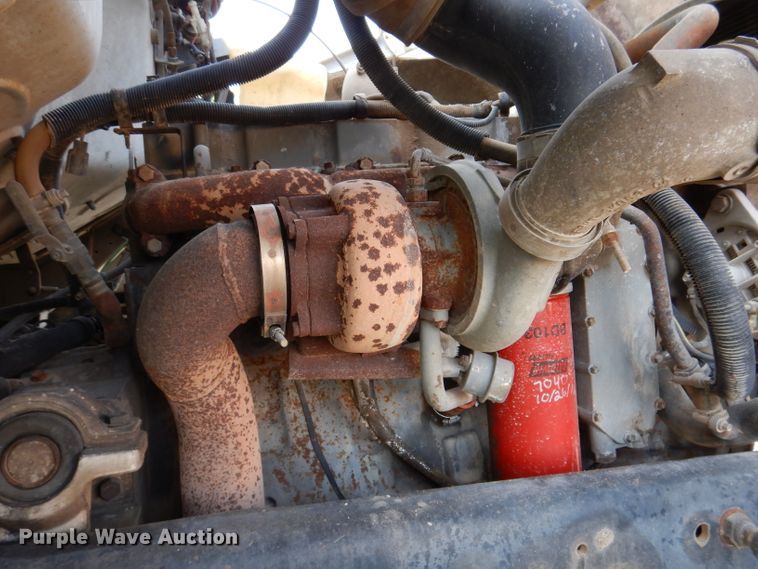 image for item KA9367 1997 Ford LT8000  truck cab and chassis