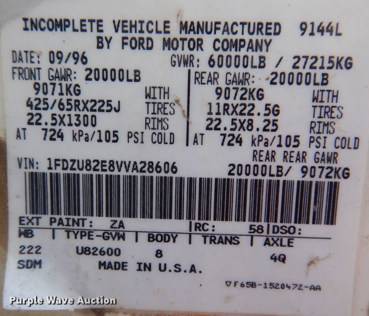 image for item KA9367 1997 Ford LT8000  truck cab and chassis