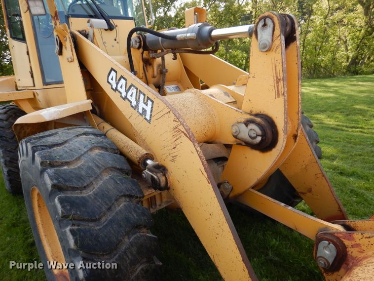 image for item KA9369 1997 John Deere 444H  wheel loader