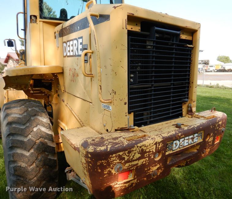 image for item KA9369 1997 John Deere 444H  wheel loader