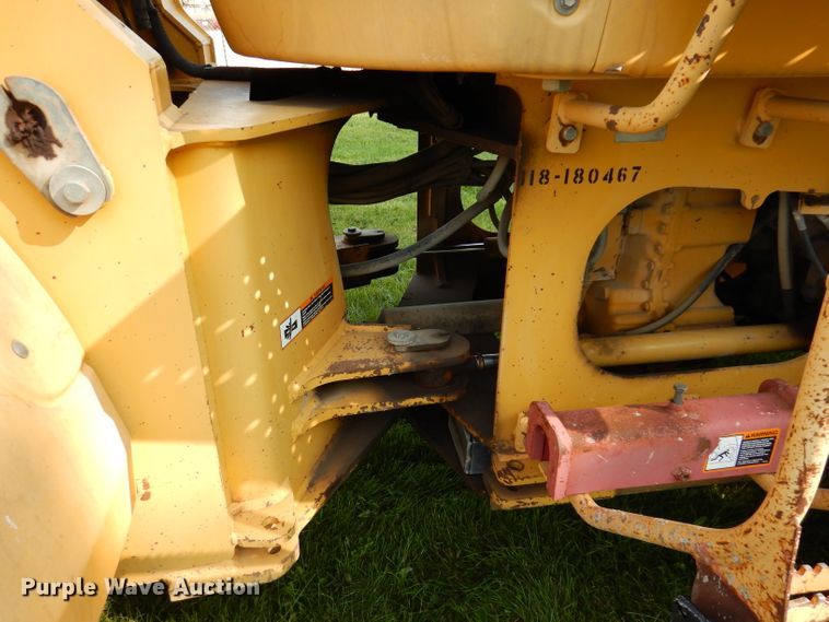 image for item KA9369 1997 John Deere 444H  wheel loader