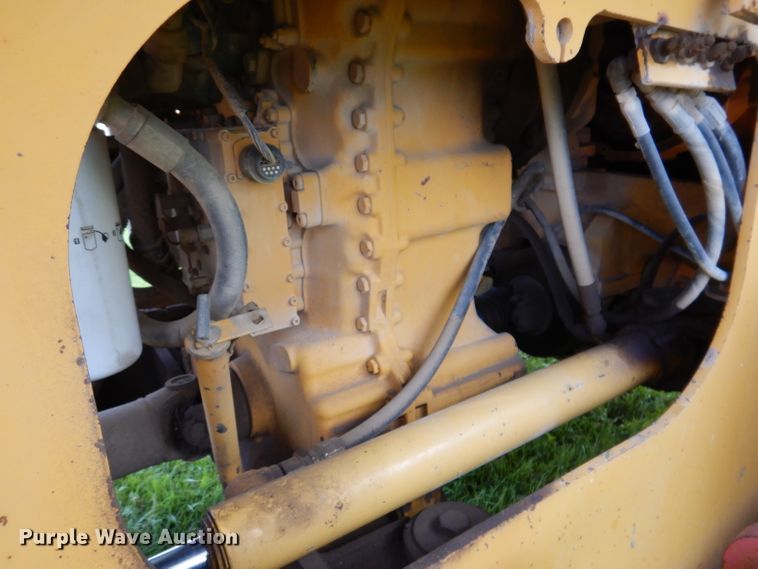 image for item KA9369 1997 John Deere 444H  wheel loader