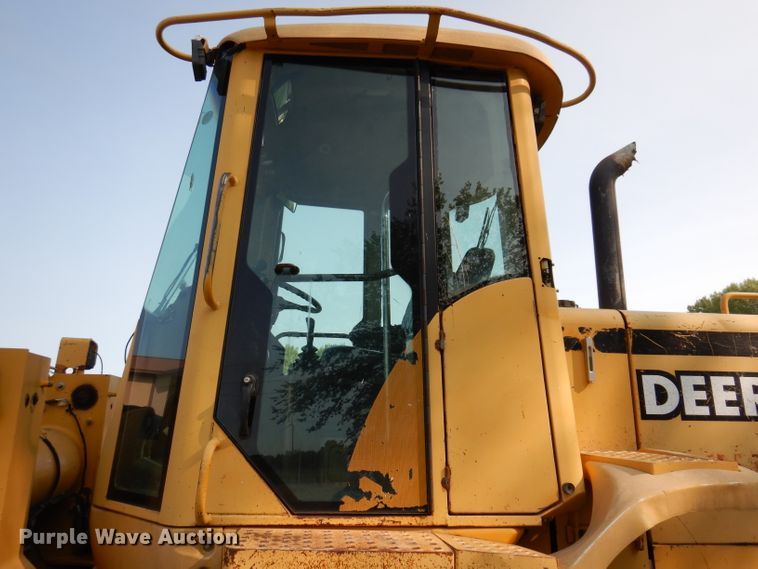 image for item KA9369 1997 John Deere 444H  wheel loader