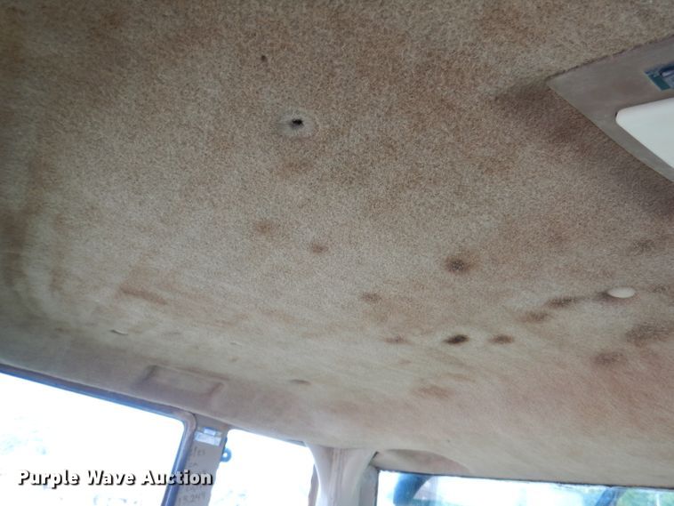 image for item KA9369 1997 John Deere 444H  wheel loader