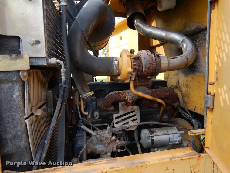 image for item KA9369 1997 John Deere 444H  wheel loader