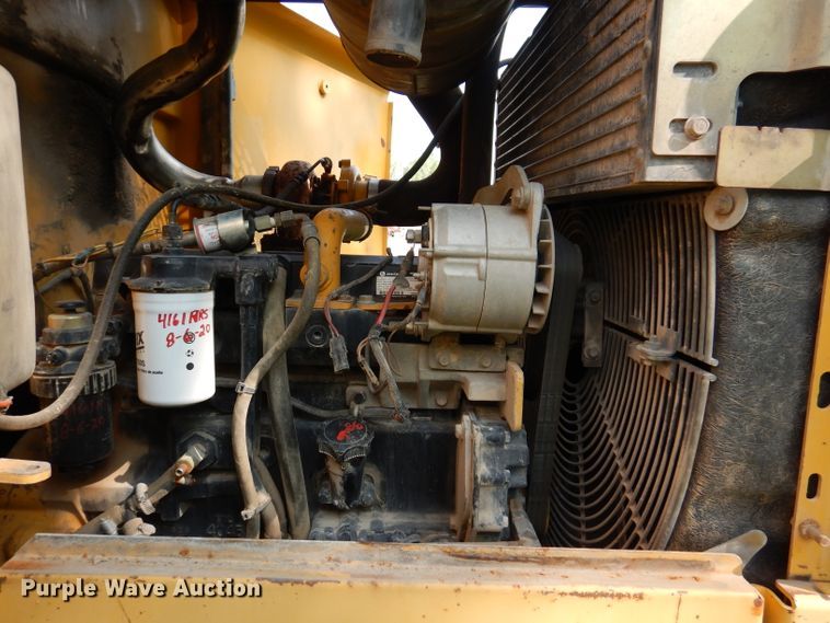 image for item KA9369 1997 John Deere 444H  wheel loader