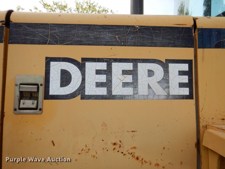 image for item KA9369 1997 John Deere 444H  wheel loader