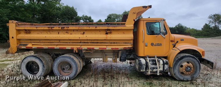 image for item KD9478 2000 International 4900  dump truck