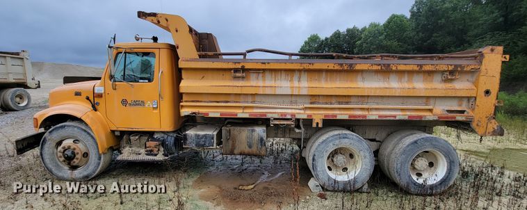 image for item KD9478 2000 International 4900  dump truck