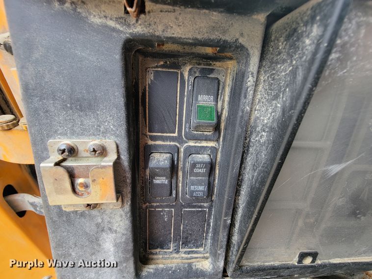 image for item KD9478 2000 International 4900  dump truck