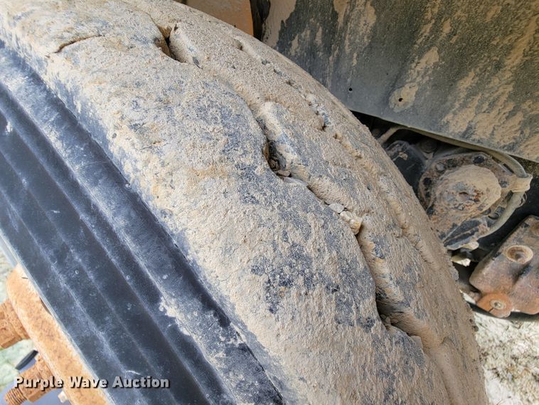 image for item KD9478 2000 International 4900  dump truck