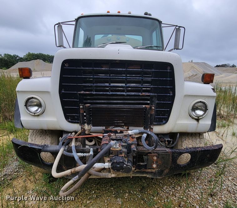 image for item KD9480 Ford  water truck