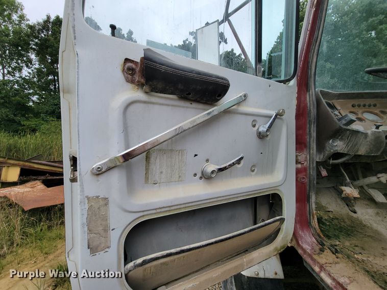 image for item KD9480 Ford  water truck