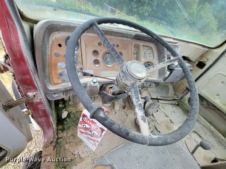 image for item KD9480 Ford  water truck