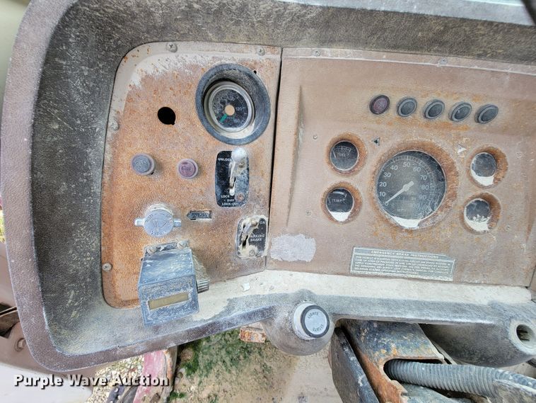 image for item KD9480 Ford  water truck