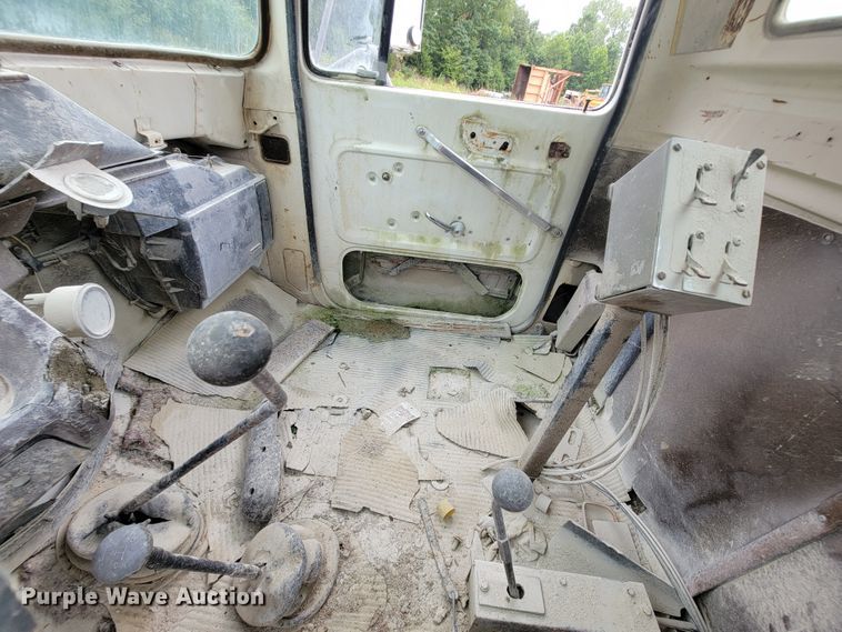 image for item KD9480 Ford  water truck