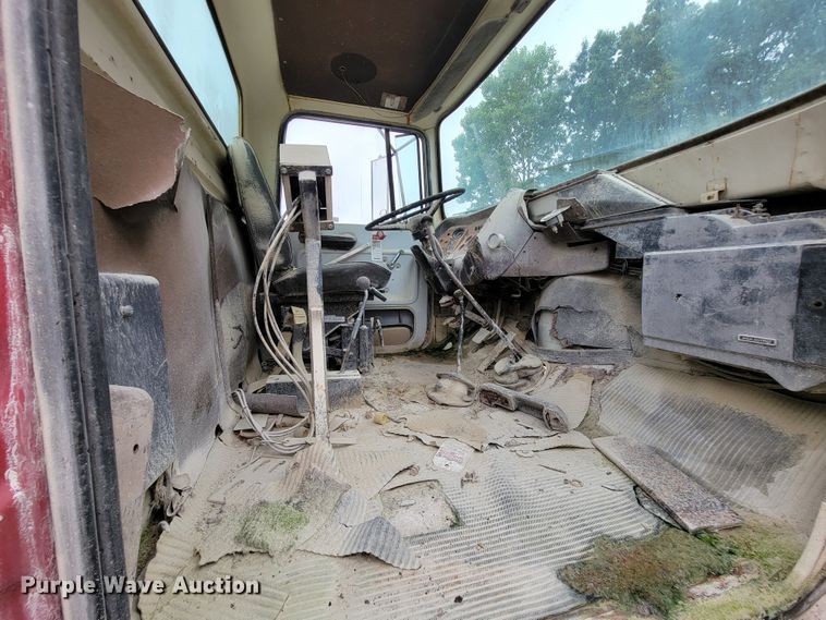 image for item KD9480 Ford  water truck