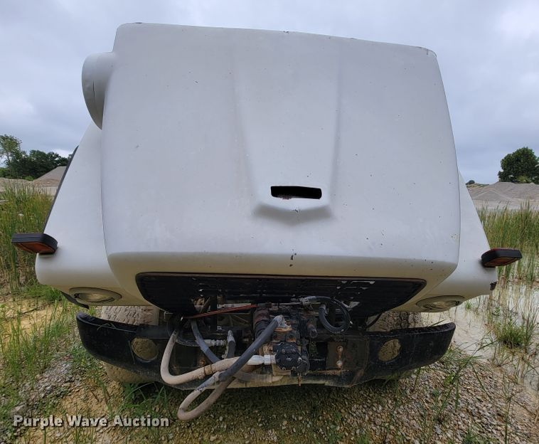 image for item KD9480 Ford  water truck