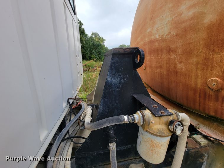 image for item KD9480 Ford  water truck