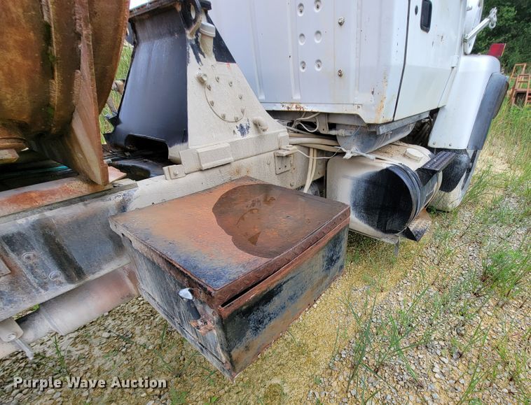 image for item KD9480 Ford  water truck