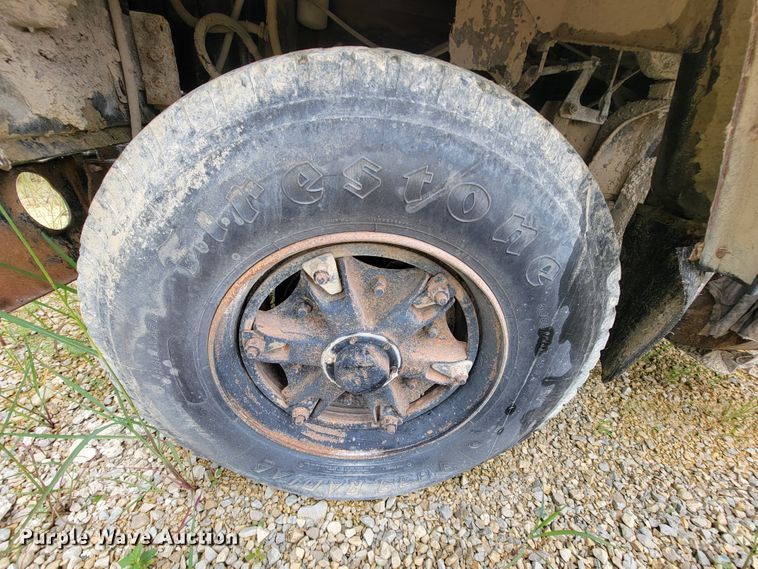 image for item KD9480 Ford  water truck