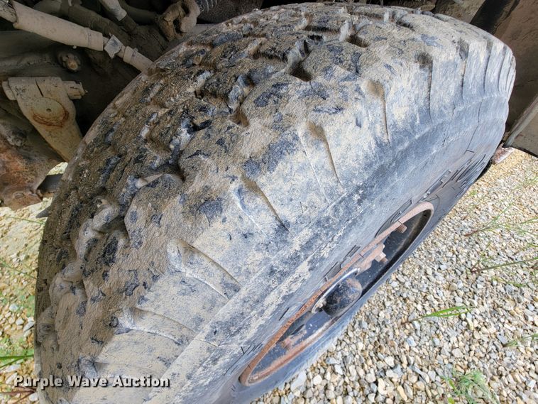 image for item KD9480 Ford  water truck