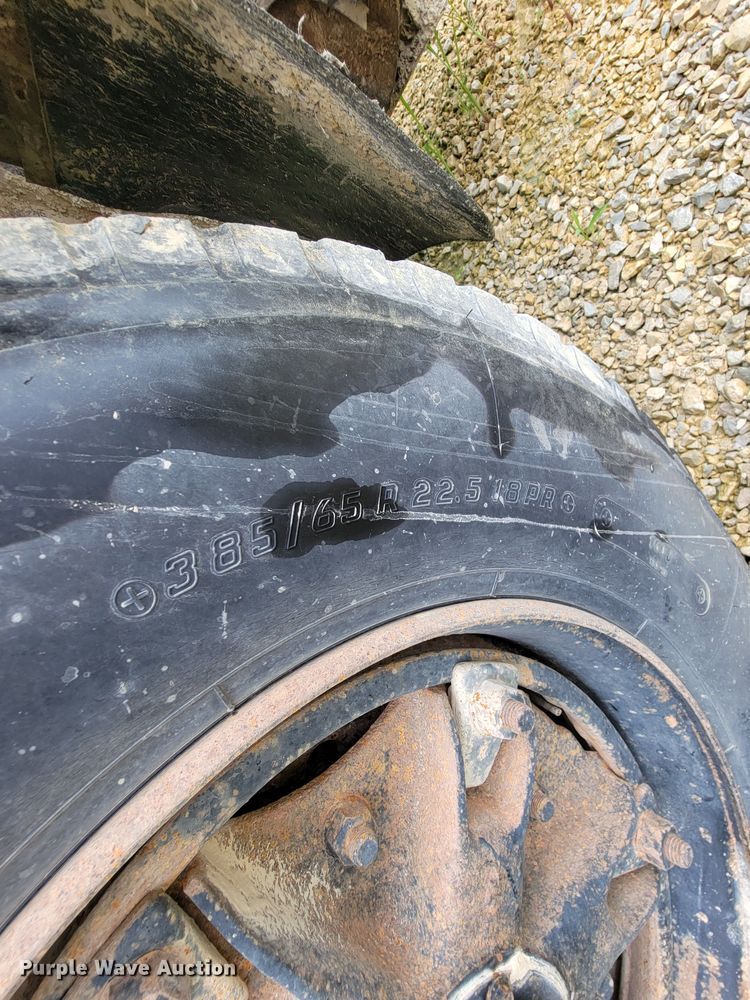 image for item KD9480 Ford  water truck