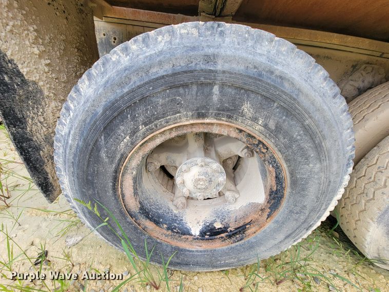 image for item KD9480 Ford  water truck