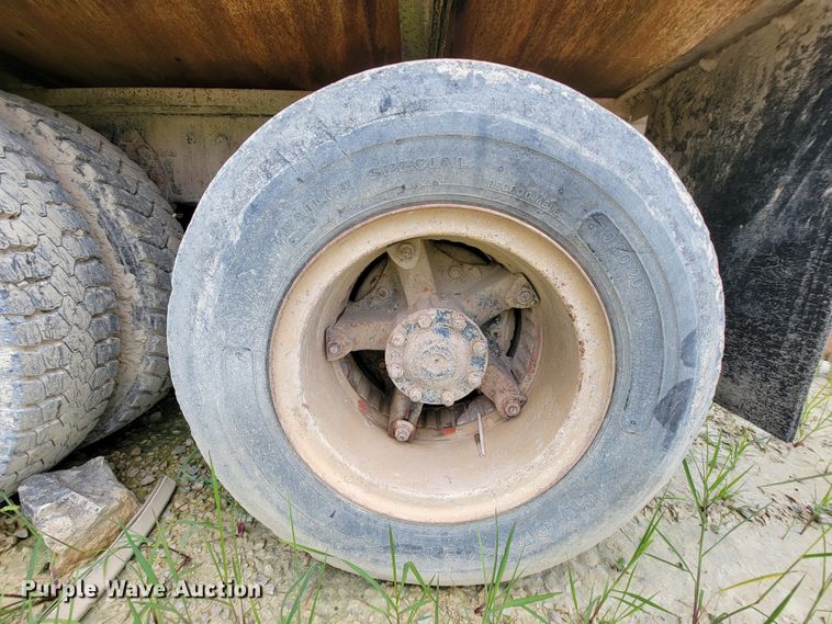 image for item KD9480 Ford  water truck