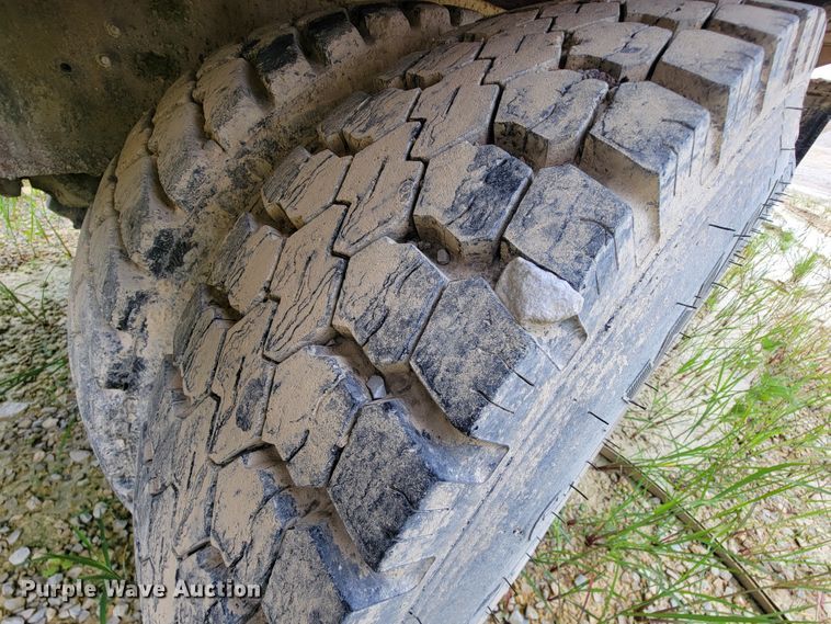 image for item KD9480 Ford  water truck