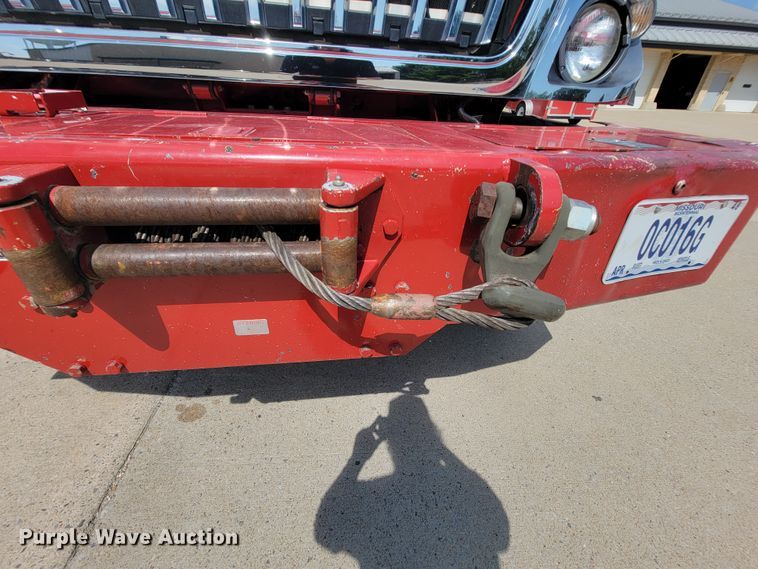 image for item KD9491 2012 International 7400  digger derrick truck