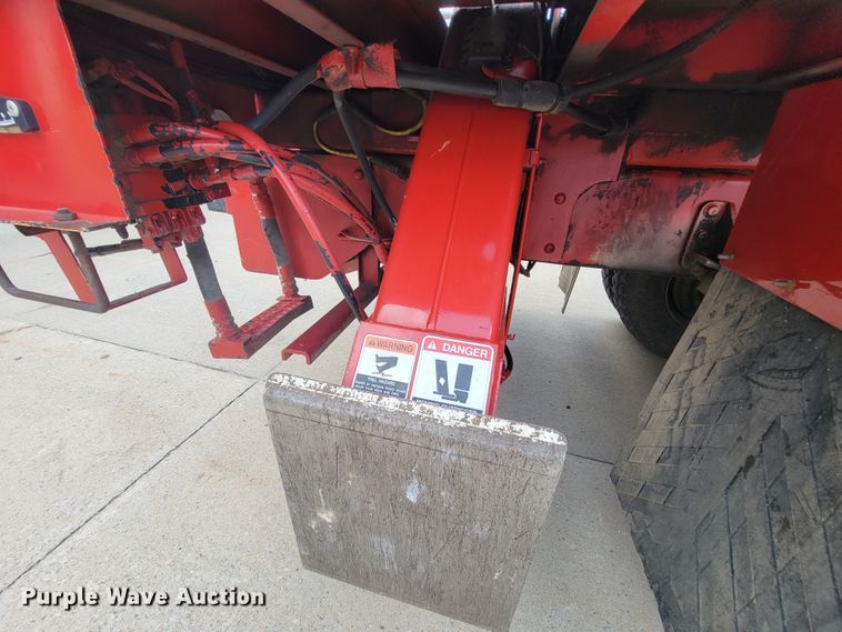 image for item KD9491 2012 International 7400  digger derrick truck