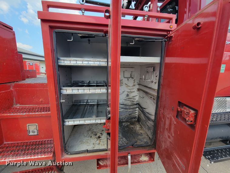 image for item KD9491 2012 International 7400  digger derrick truck