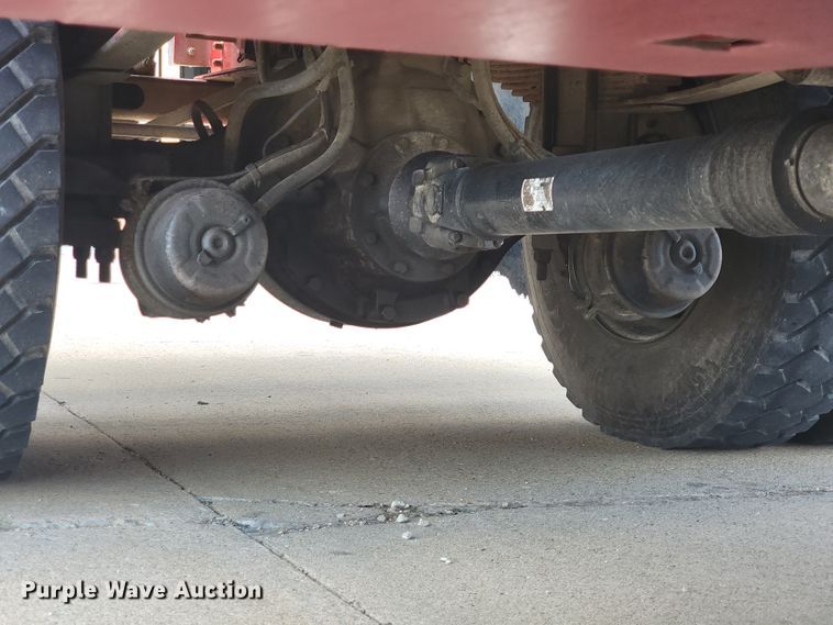 image for item KD9491 2012 International 7400  digger derrick truck