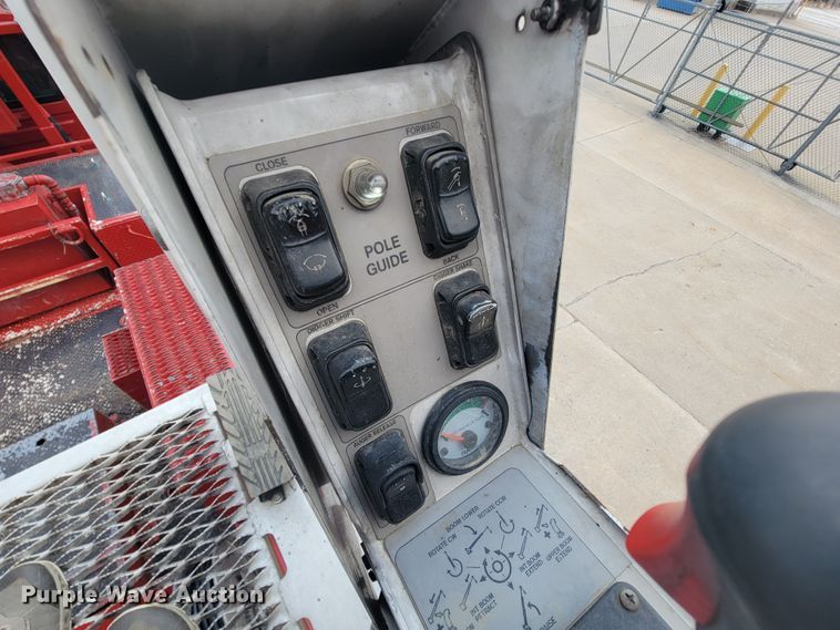 image for item KD9491 2012 International 7400  digger derrick truck