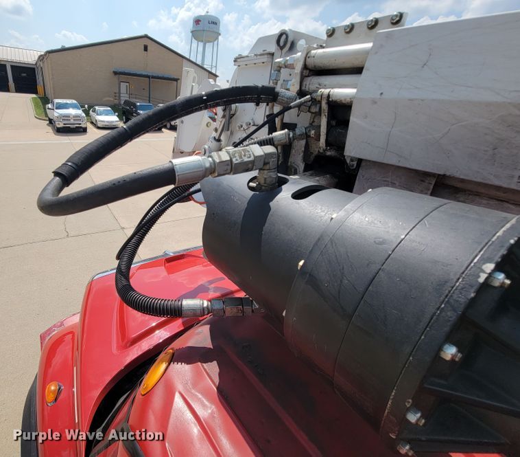 image for item KD9491 2012 International 7400  digger derrick truck