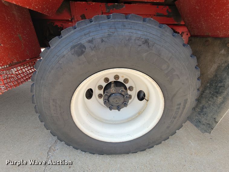 image for item KD9491 2012 International 7400  digger derrick truck