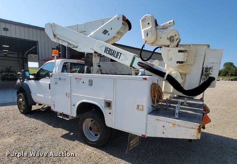 image for item KD9493 2012 Ford F550 Super Duty XL  bucket truck