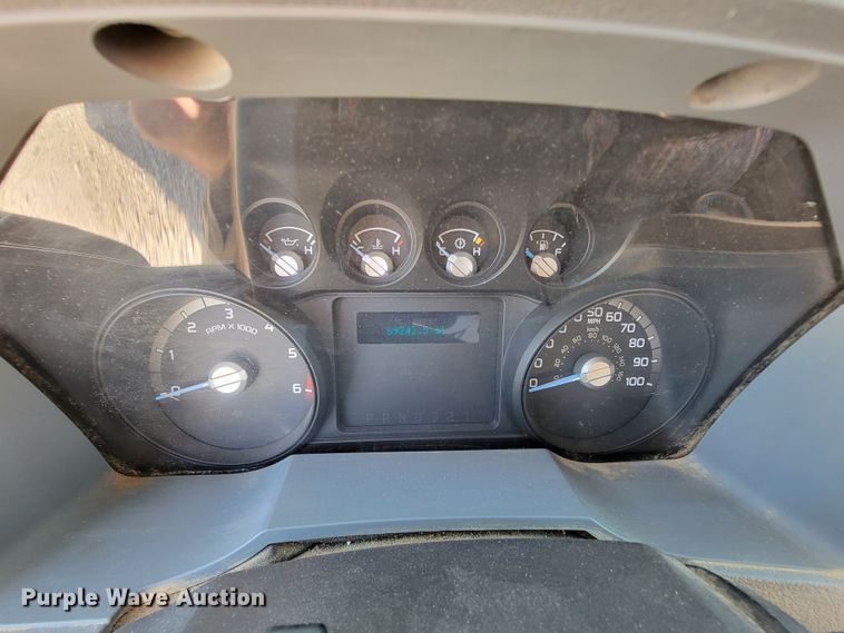 image for item KD9493 2012 Ford F550 Super Duty XL  bucket truck