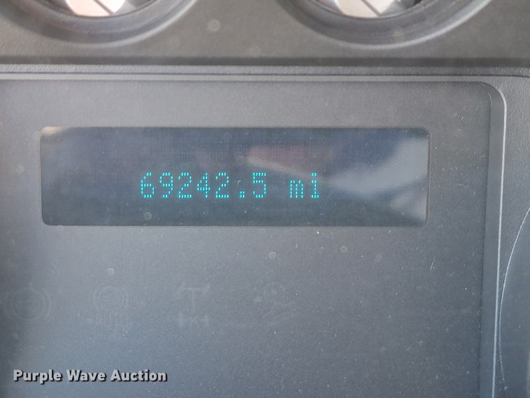 image for item KD9493 2012 Ford F550 Super Duty XL  bucket truck