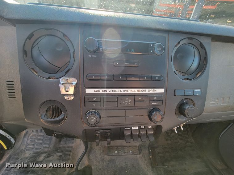 image for item KD9493 2012 Ford F550 Super Duty XL  bucket truck