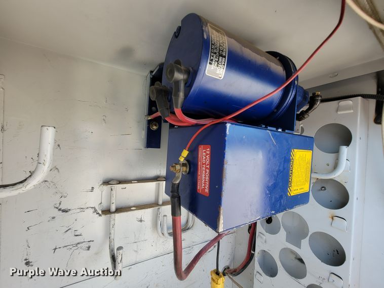 image for item KD9493 2012 Ford F550 Super Duty XL  bucket truck