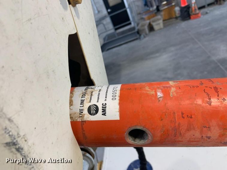 image for item KD9493 2012 Ford F550 Super Duty XL  bucket truck