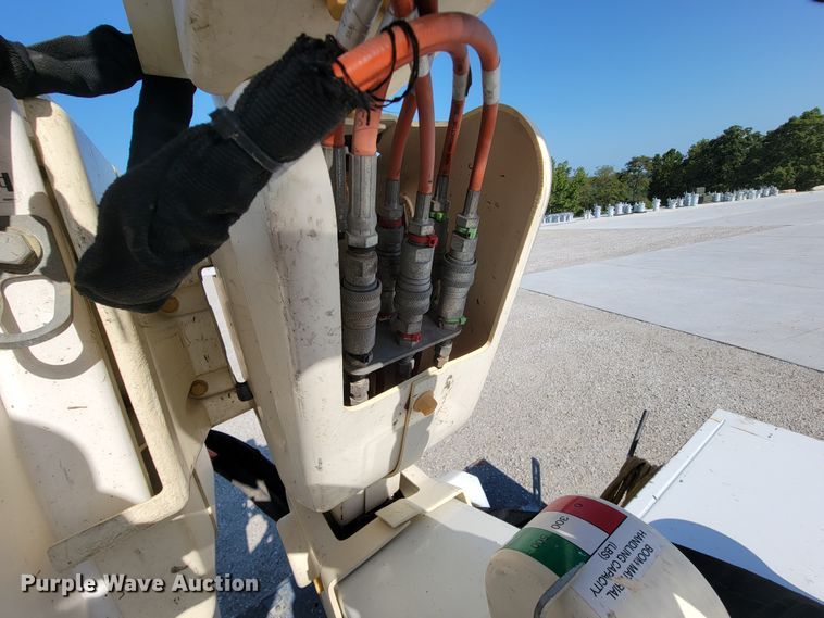 image for item KD9493 2012 Ford F550 Super Duty XL  bucket truck